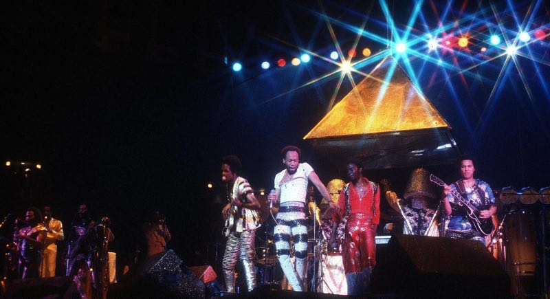 Earth Wind and Fire That's the way of the world Alive "75"
