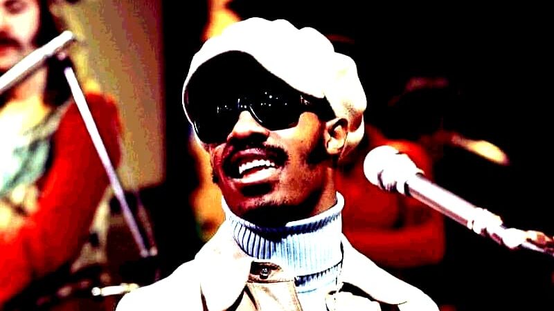 Lire la suite à propos de l’article Stevie Wonder, artiste précoce au panthéon des années 70