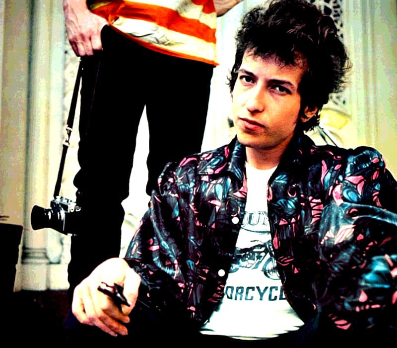 Lire la suite à propos de l’article Bob Dylan Highway 61 revisited, surréaliste et débordant d’énergie blues brute